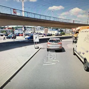 Utulne U Centra V Blizkosti Vystaviste Apartmán